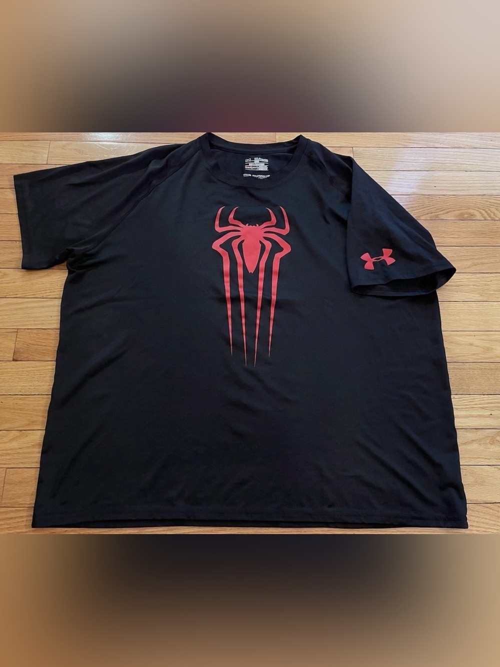 Under Armour Marvel The Amazing Spider-Man 2 Black Loose Fit HeatGear Shirt 2XL